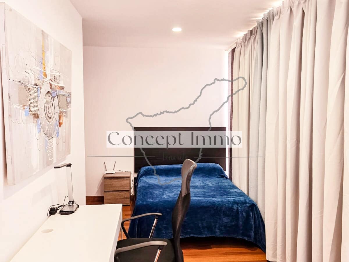 5 soveværelse Villa til salg i Costa Adeje med swimmingpool garage - € 600.000 (Ref: 9151093)