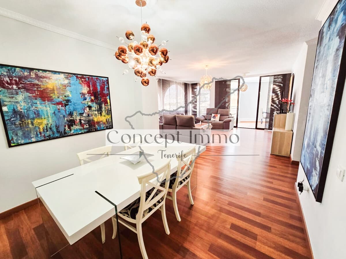 5 soveværelse Villa til salg i Costa Adeje med swimmingpool garage - € 600.000 (Ref: 9151093)