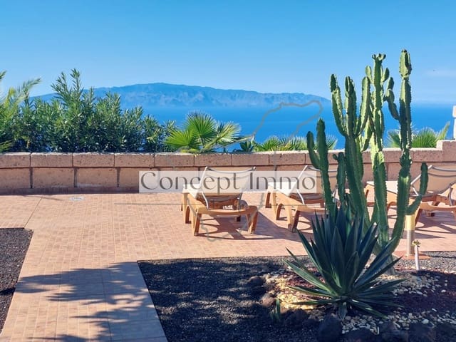 15 makuuhuone Hotelli myytävänä paikassa Guía de Isora mukana uima-altaan - 2 475 000 € (Ref: 9241970)