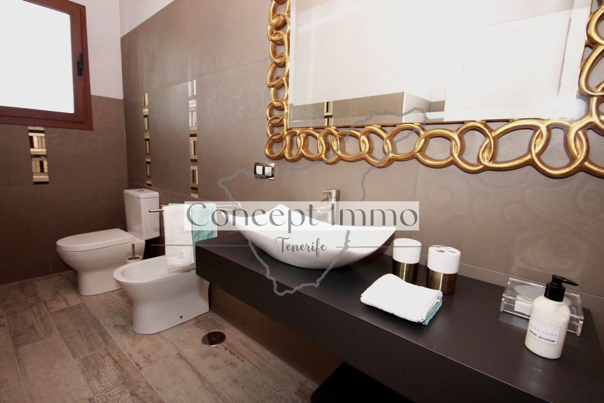 12 soveværelse Hotel til salg i Guia de Isora med swimmingpool - € 2.475.000 (Ref: 9245277)