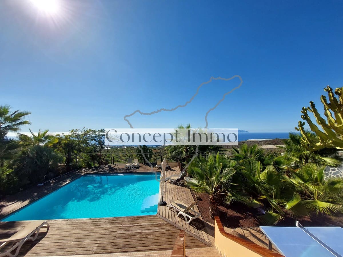 12 soveværelse Hotel til salg i Guia de Isora med swimmingpool - € 2.475.000 (Ref: 9245277)