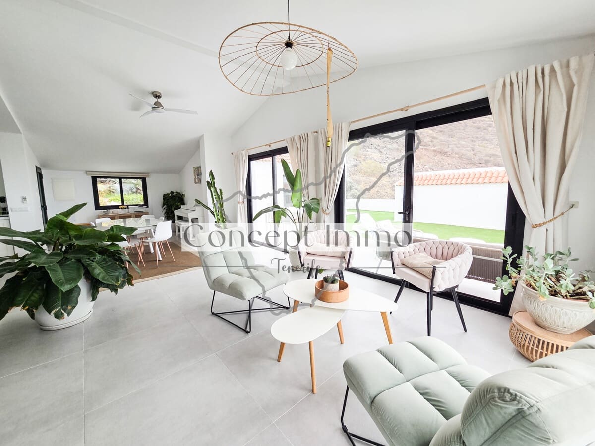 5 soverom Finca/Herregård til salgs i Santiago del Teide med svømmebasseng - € 1 950 000 (Ref: 9289432)