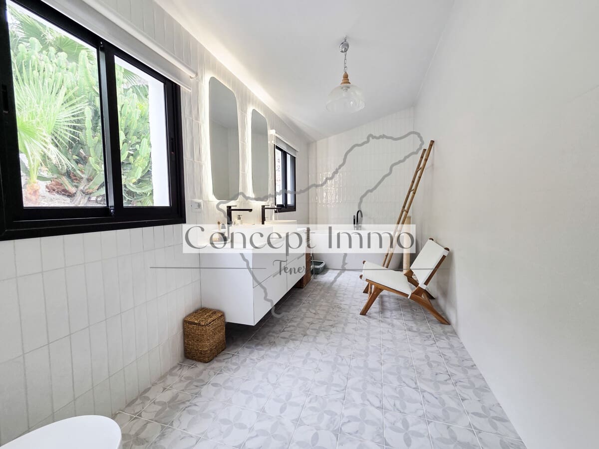 5 soverom Finca/Herregård til salgs i Santiago del Teide med svømmebasseng - € 1 950 000 (Ref: 9289432)