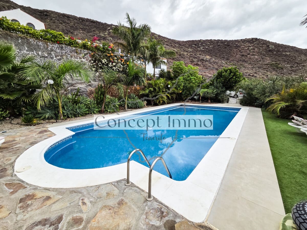 5 soverom Finca/Herregård til salgs i Santiago del Teide med svømmebasseng - € 1 950 000 (Ref: 9289432)