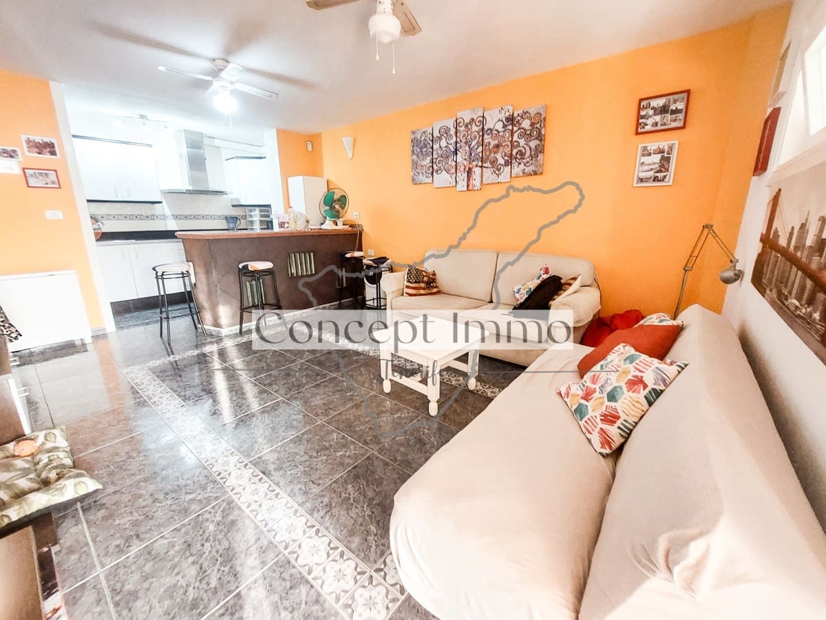 3 soverom Leilighet til salgs i Puerto Santiago med svømmebasseng garasje - € 315 000 (Ref: 9309246)