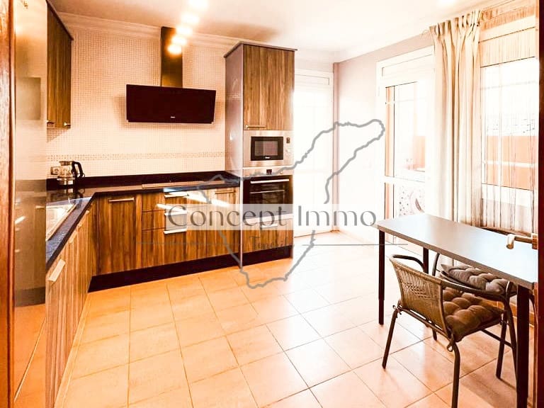 4 soveværelse Byhus til salg i Los Cristianos med garage - € 775.000 (Ref: 9316020)