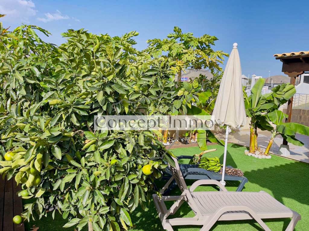 4 soveværelse Byhus til salg i Los Cristianos med garage - € 775.000 (Ref: 9316020)