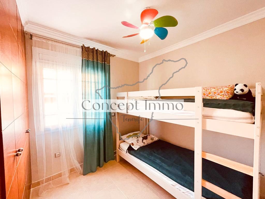 4 soveværelse Byhus til salg i Los Cristianos med garage - € 775.000 (Ref: 9316020)