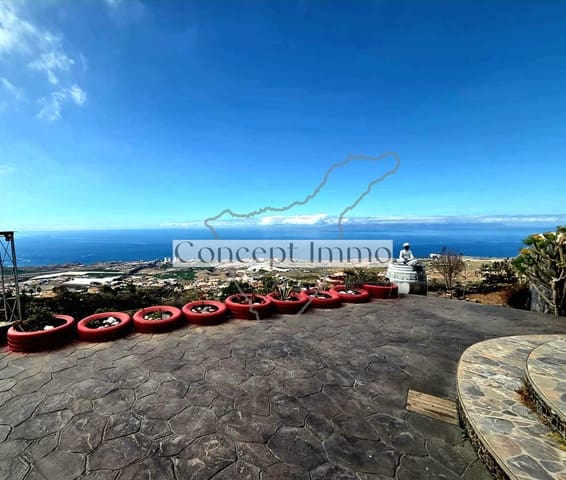 6 bedroom Townhouse for sale in Casco Urbano, Adeje with garage - € 850,000 (Ref: 9331817)