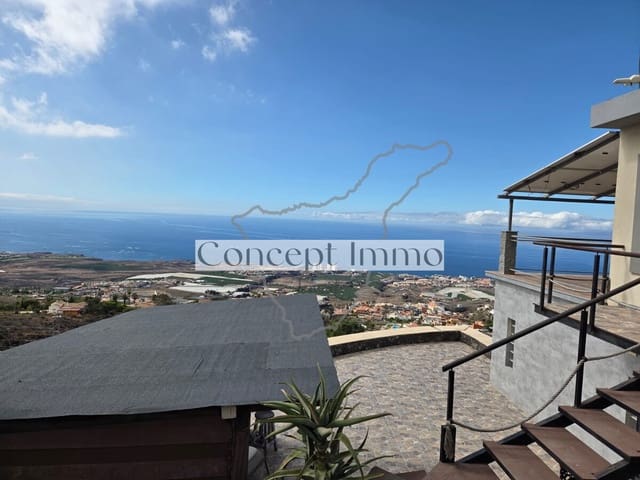 6 bedroom Townhouse for sale in Casco Urbano, Adeje with garage - € 850,000 (Ref: 9331817)