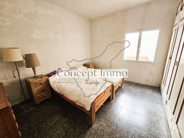 2 makuuhuone Rivitalo myytävänä paikassa Costa del Silencio, Arona mukana uima-altaan 
autotalli - 199 000 € (Ref: 9402711)