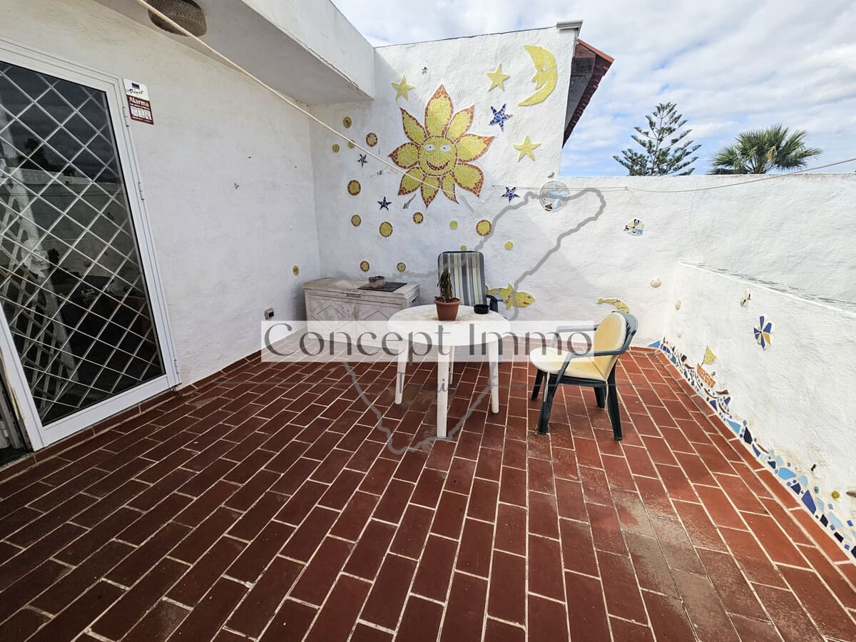 2 makuuhuone Rivitalo myytävänä paikassa Costa del Silencio mukana uima-altaan 
autotalli - 199 000 € (Ref: 9402711)