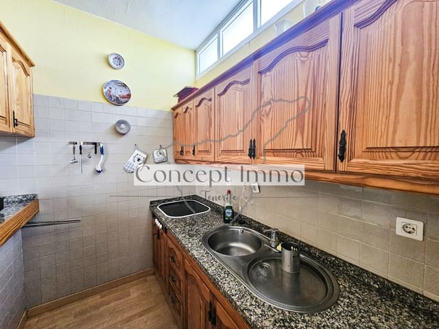 2 makuuhuone Rivitalo myytävänä paikassa Costa del Silencio, Arona mukana uima-altaan 
autotalli - 199 000 € (Ref: 9402711)