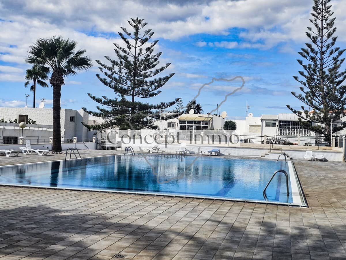 2 makuuhuone Rivitalo myytävänä paikassa Costa del Silencio mukana uima-altaan 
autotalli - 199 000 € (Ref: 9402711)