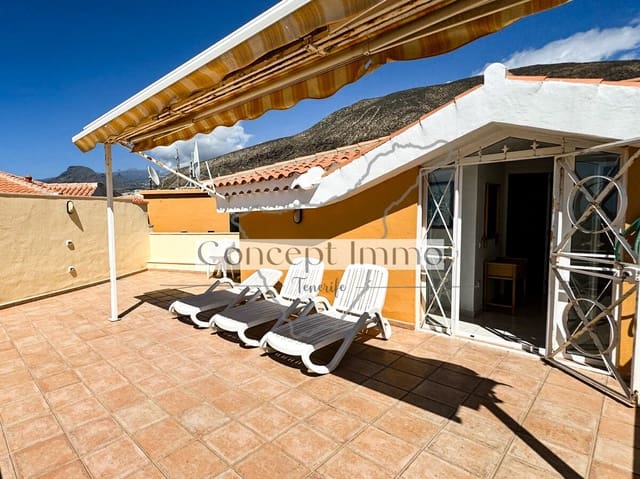 2 soveværelse Penthouse til salg i Los Cristianos, Arona med swimmingpool garage - € 670.000 (Ref: 9405862)