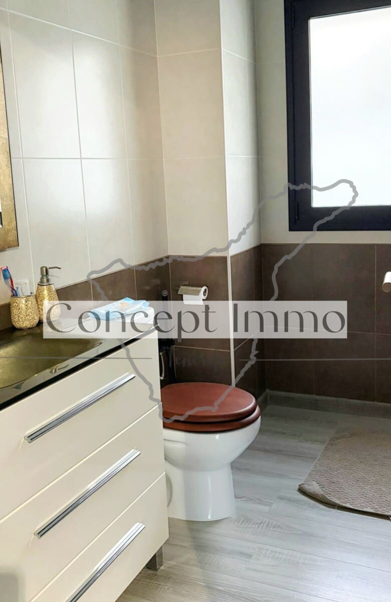 3 bedroom Townhouse for sale in Candelaria with pool garage - € 725,000 (Ref: 9498010)