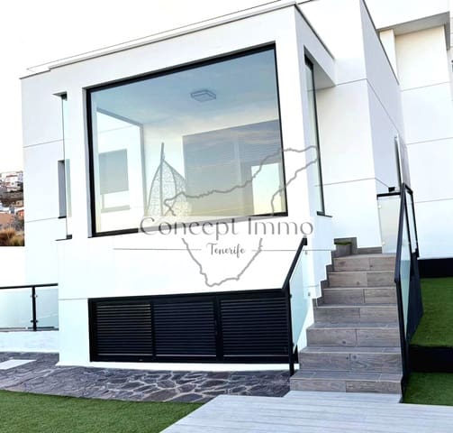 3 bedroom Townhouse for sale in Candelaria with pool garage - € 725,000 (Ref: 9498010)