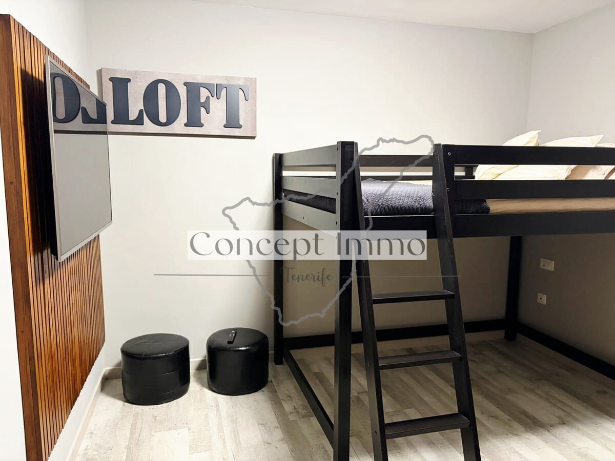 3 bedroom Townhouse for sale in Candelaria with pool garage - € 725,000 (Ref: 9498010)