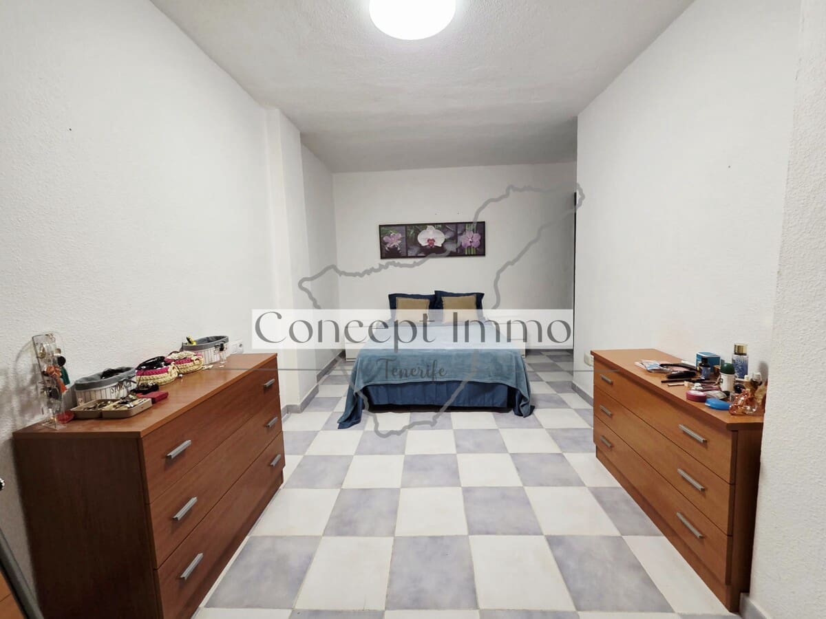 2 bedroom Flat for sale in La Camella - € 235,000 (Ref: 9511278)