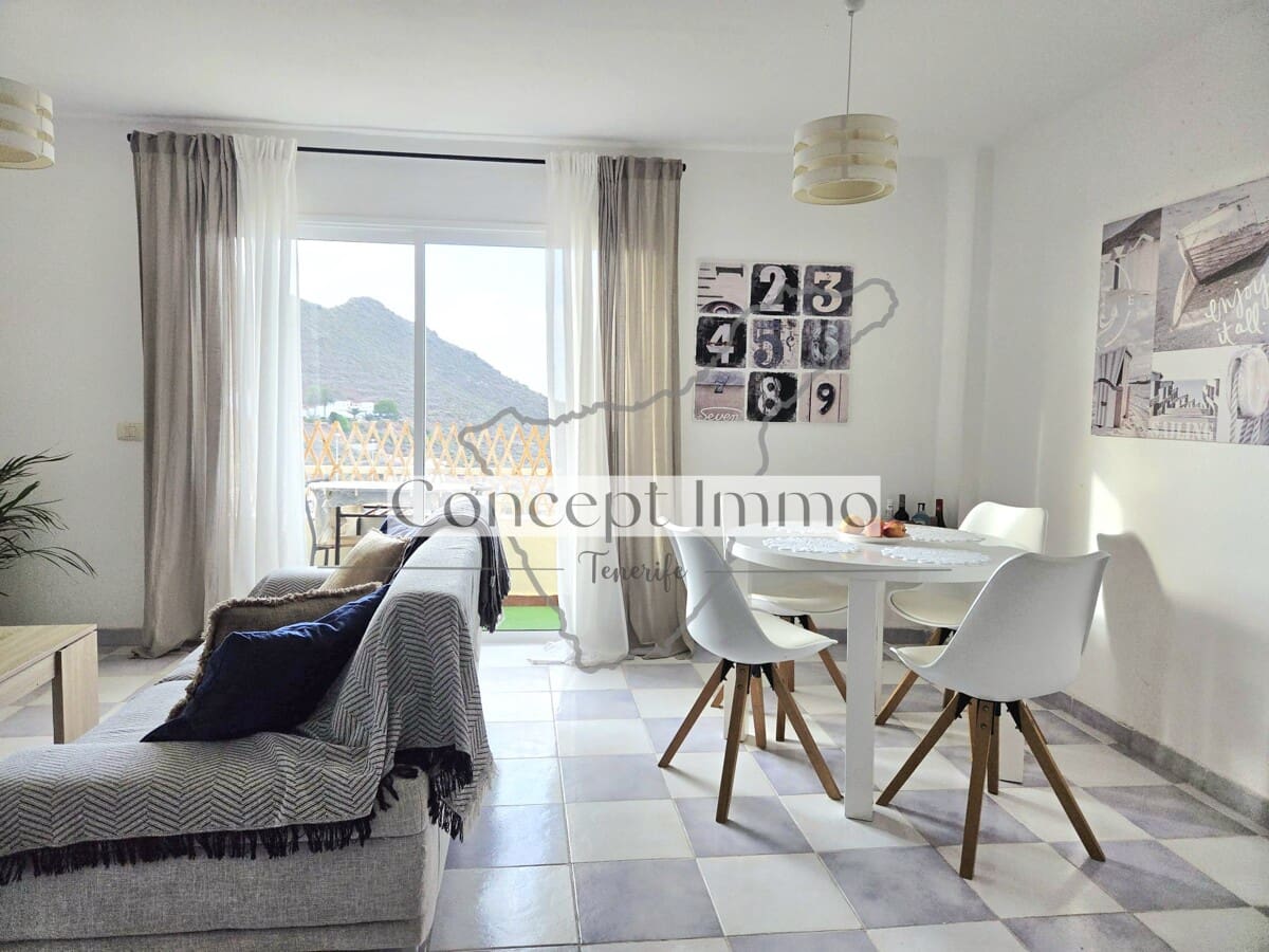 2 bedroom Flat for sale in La Camella - € 235,000 (Ref: 9511278)