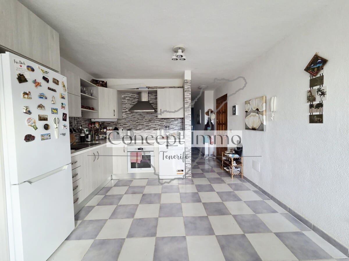 2 bedroom Flat for sale in La Camella - € 235,000 (Ref: 9511278)