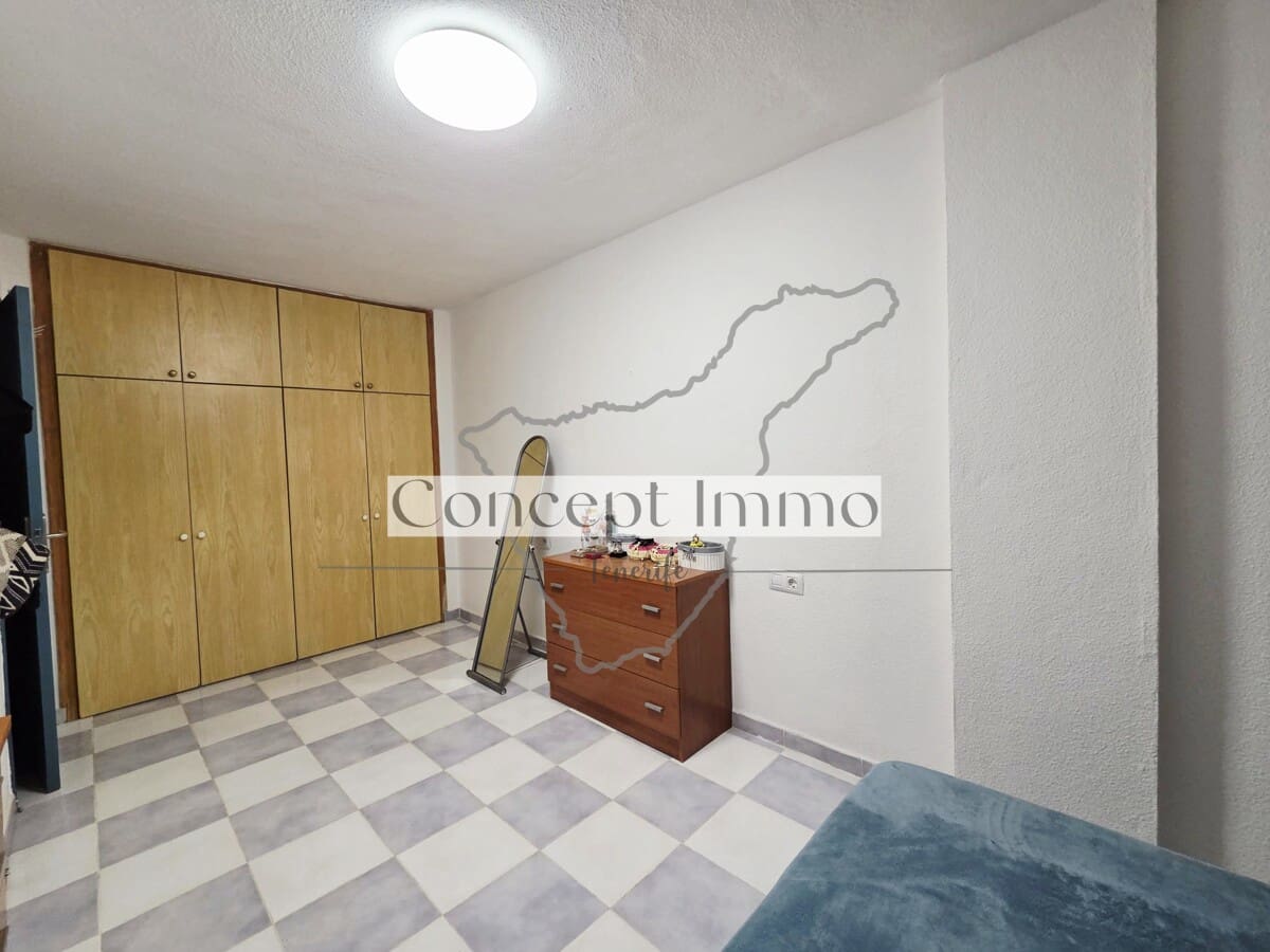 2 bedroom Flat for sale in La Camella - € 235,000 (Ref: 9511278)