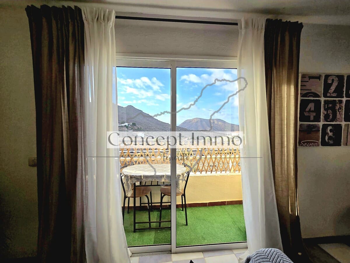 2 bedroom Flat for sale in La Camella - € 235,000 (Ref: 9511278)