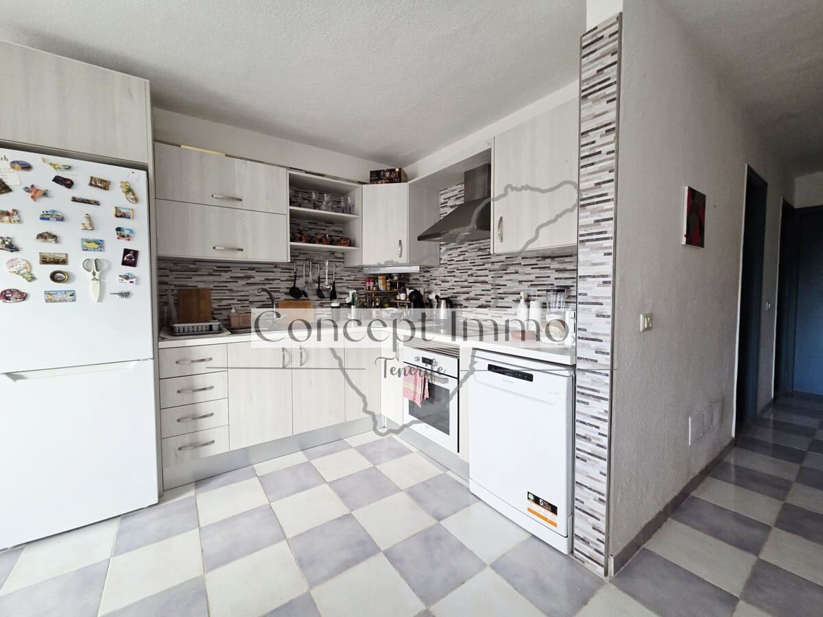 2 bedroom Flat for sale in La Camella - € 235,000 (Ref: 9511278)