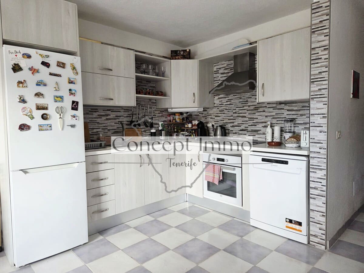 2 bedroom Flat for sale in La Camella - € 235,000 (Ref: 9511278)