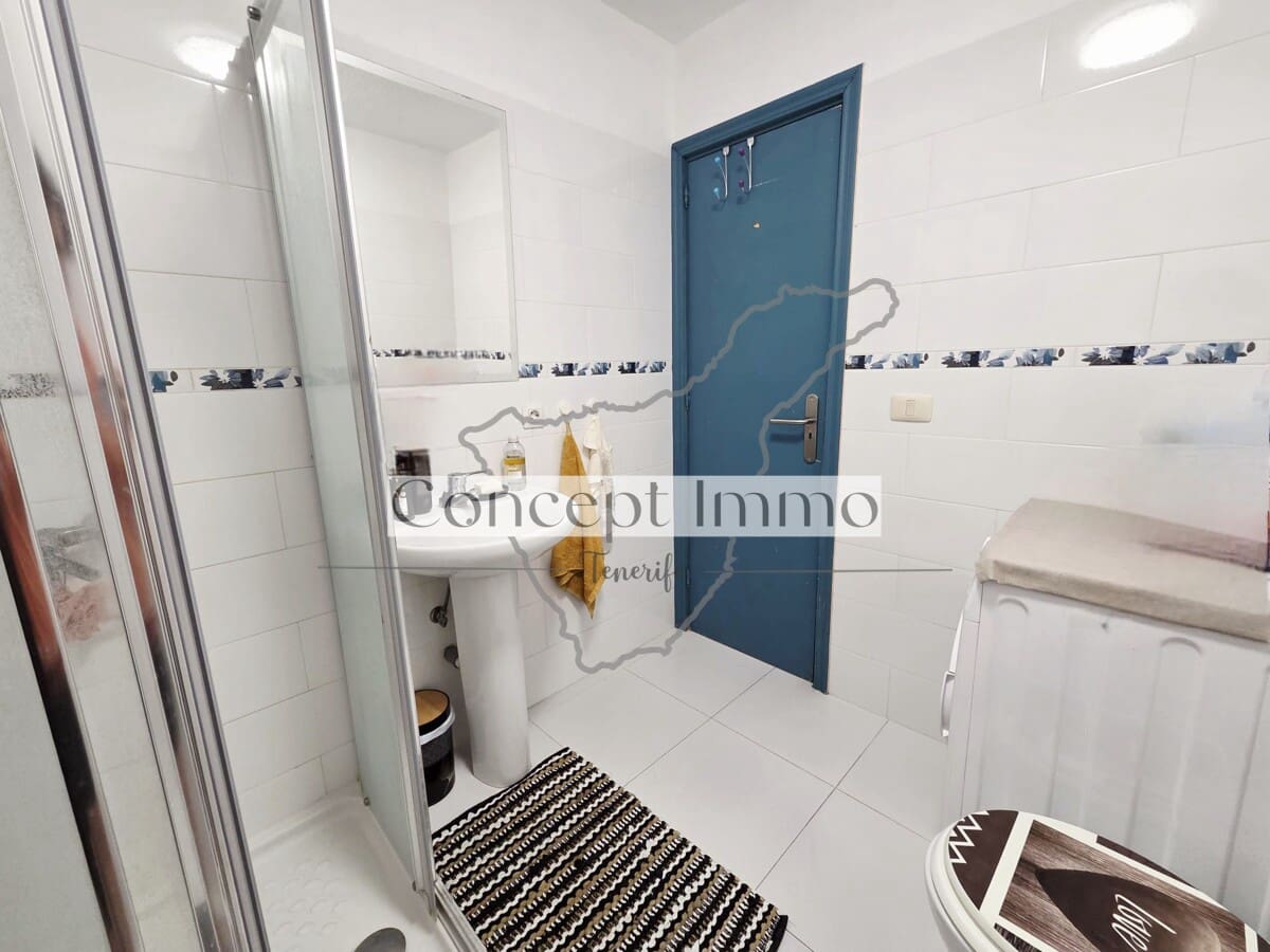 2 bedroom Flat for sale in La Camella - € 235,000 (Ref: 9511278)