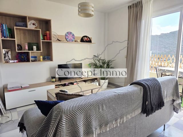 2 bedroom Flat for sale in La Camella, Arona - € 235,000 (Ref: 9511278)