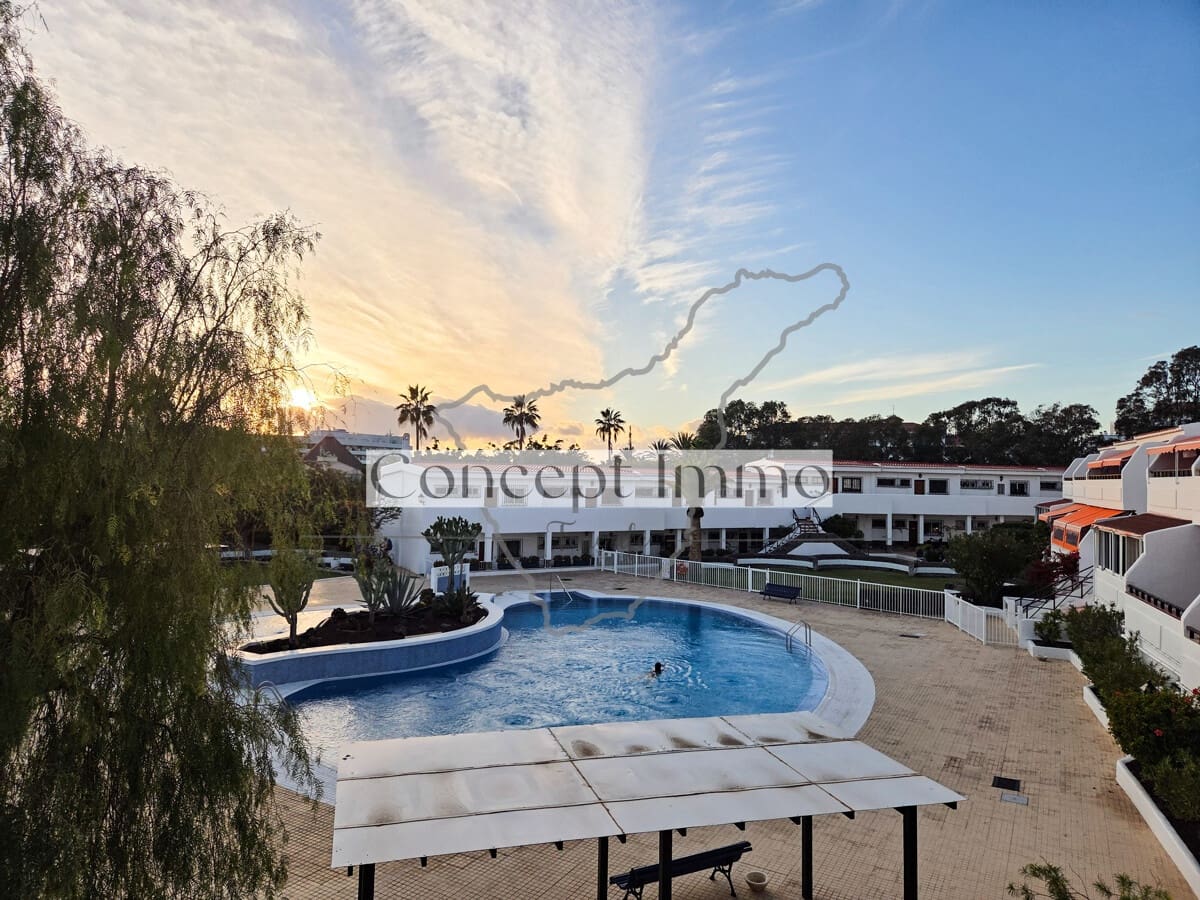 1 soveværelse Lejlighed til salg i Los Cristianos med swimmingpool - € 299.000 (Ref: 9523680)