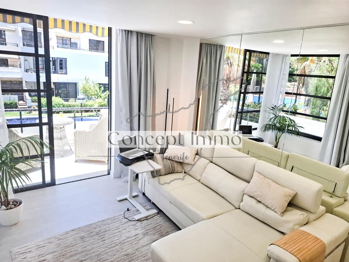 2 bedroom Flat for sale in Playa de las Americas with pool - € 570,000 (Ref: 9532597)