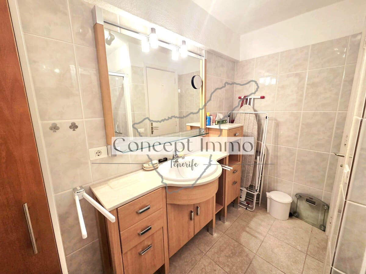 1 makuuhuone Asunto myytävänä paikassa Los Cristianos mukana 
autotalli - 299 000 € (Ref: 9598161)