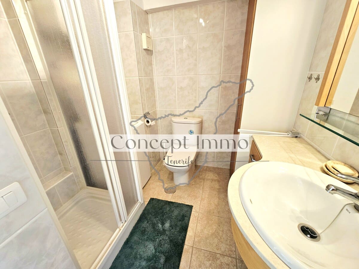 1 makuuhuone Asunto myytävänä paikassa Los Cristianos mukana 
autotalli - 299 000 € (Ref: 9598161)