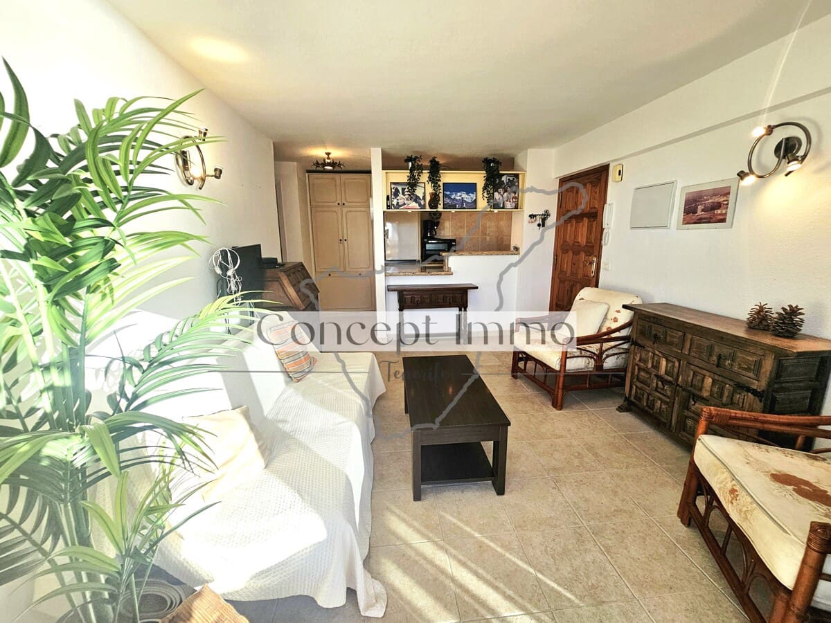 1 makuuhuone Asunto myytävänä paikassa Los Cristianos mukana 
autotalli - 299 000 € (Ref: 9598161)