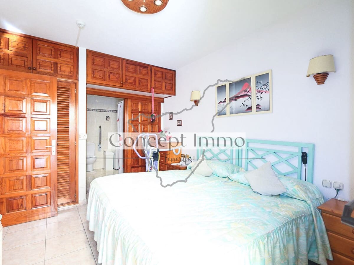 1 soveværelse Lejlighed til salg i Los Cristianos med swimmingpool - € 249.000 (Ref: 9624023)