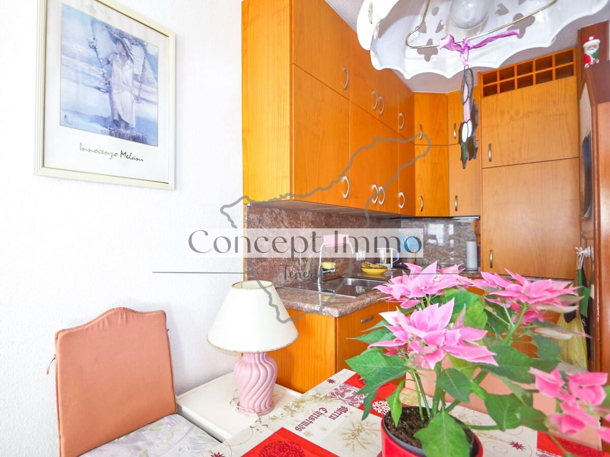 1 soveværelse Lejlighed til salg i Los Cristianos med swimmingpool - € 249.000 (Ref: 9624023)