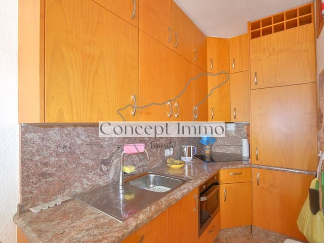 1 soveværelse Lejlighed til salg i Los Cristianos, Arona med swimmingpool - € 249.000 (Ref: 9624023)