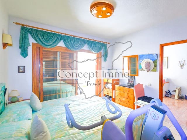 1 soveværelse Lejlighed til salg i Los Cristianos, Arona med swimmingpool - € 249.000 (Ref: 9624023)