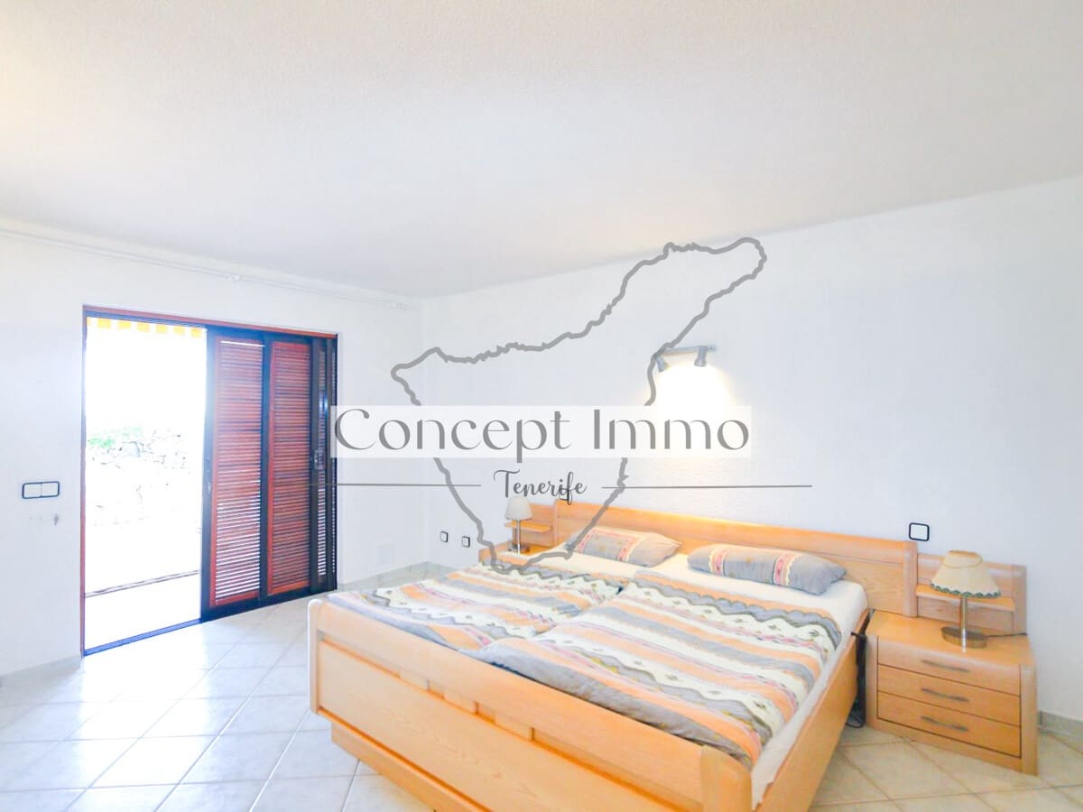 2 slaapkamer Bungalow te koop in Costa Adeje met zwembad - € 550.000 (Ref: 9629211)