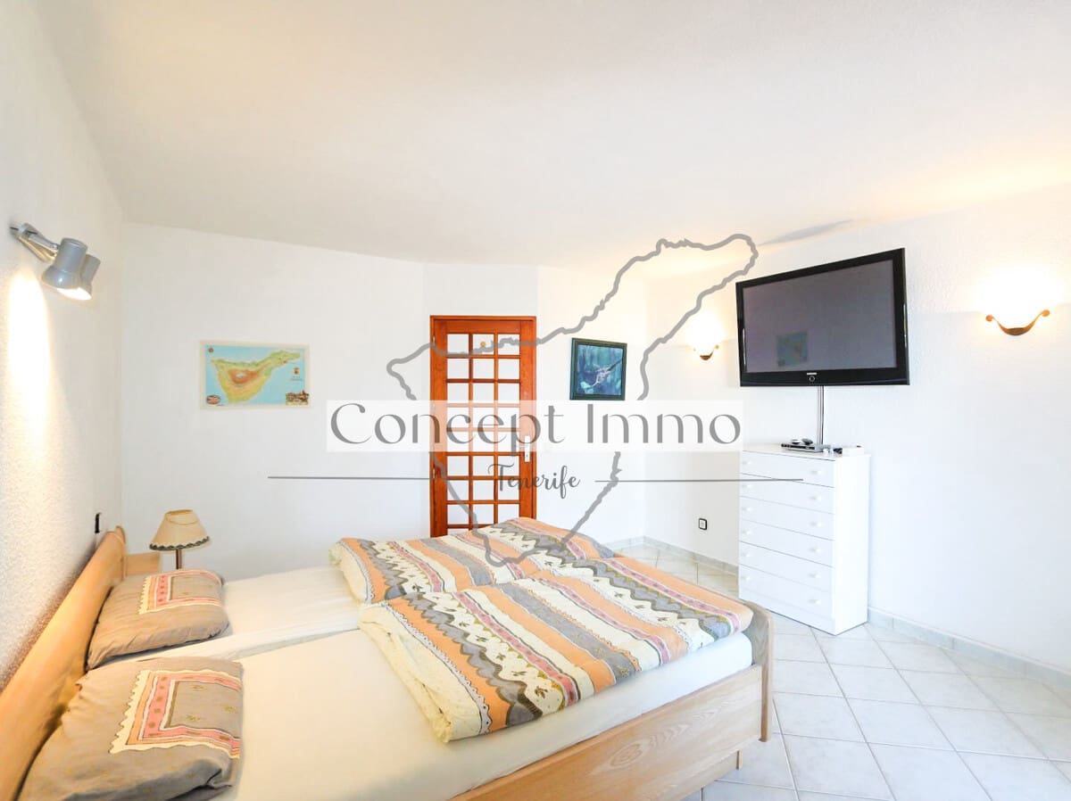 2 slaapkamer Bungalow te koop in Costa Adeje met zwembad - € 550.000 (Ref: 9629211)