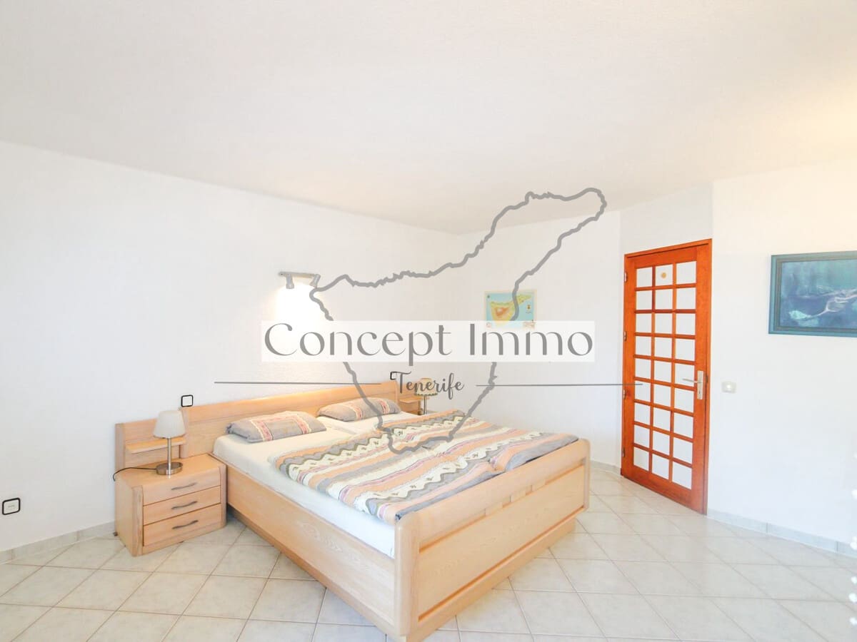 2 slaapkamer Bungalow te koop in Costa Adeje met zwembad - € 550.000 (Ref: 9629211)