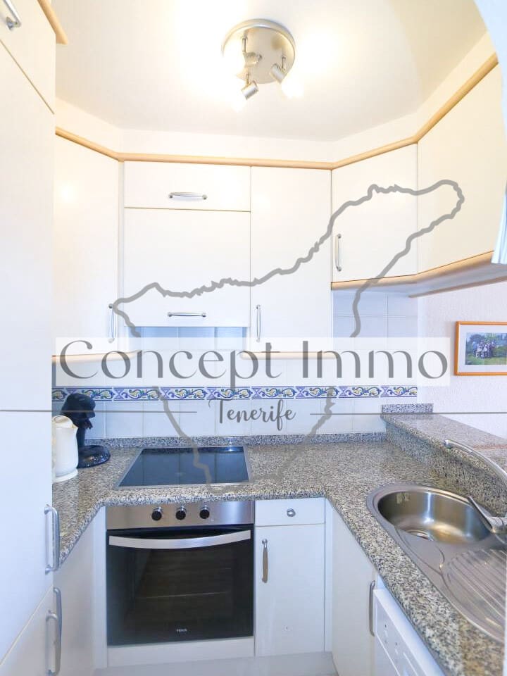 2 slaapkamer Bungalow te koop in Costa Adeje met zwembad - € 550.000 (Ref: 9629211)