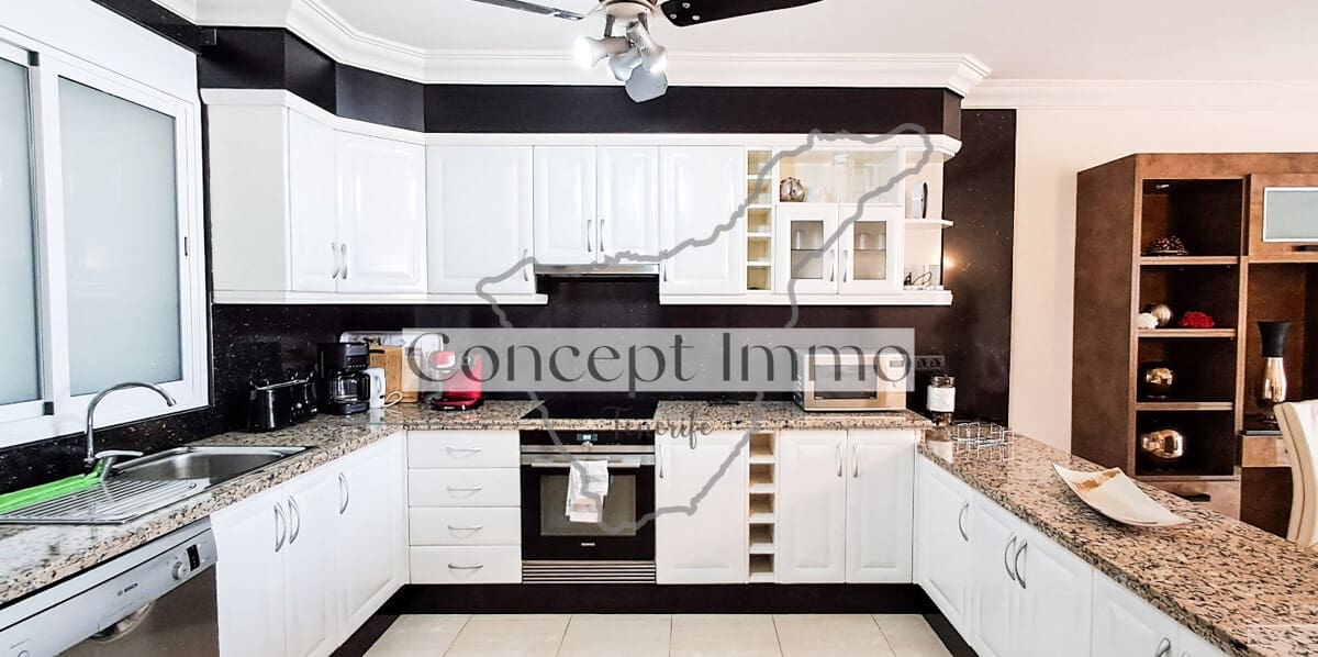 2 chambre Appartement à vendre à Roque del Conde avec piscine garage - 400 000 € (Ref: 9629490)