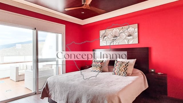 2 chambre Appartement à vendre à Roque del Conde, Adeje avec piscine garage - 400 000 € (Ref: 9629490)