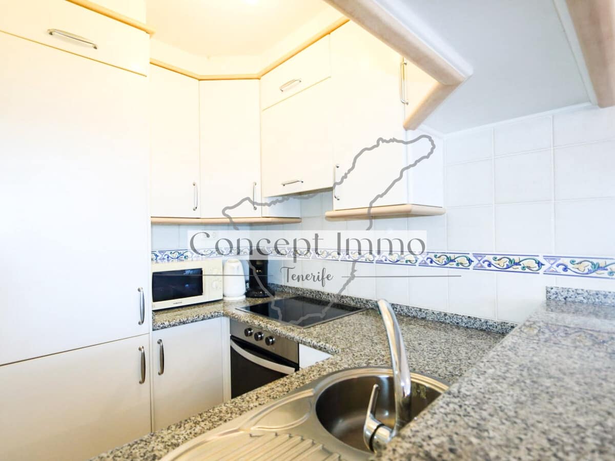 2 sovrum Lägenhet till salu i Costa Adeje med pool - 550 000 € (Ref: 9638082)