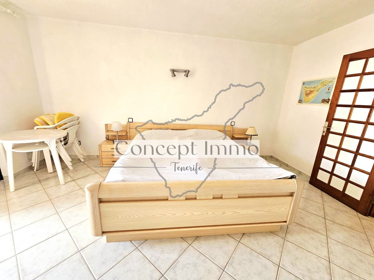 2 makuuhuone Asunto myytävänä paikassa Costa Adeje mukana uima-altaan - 549 000 € (Ref: 9638082)