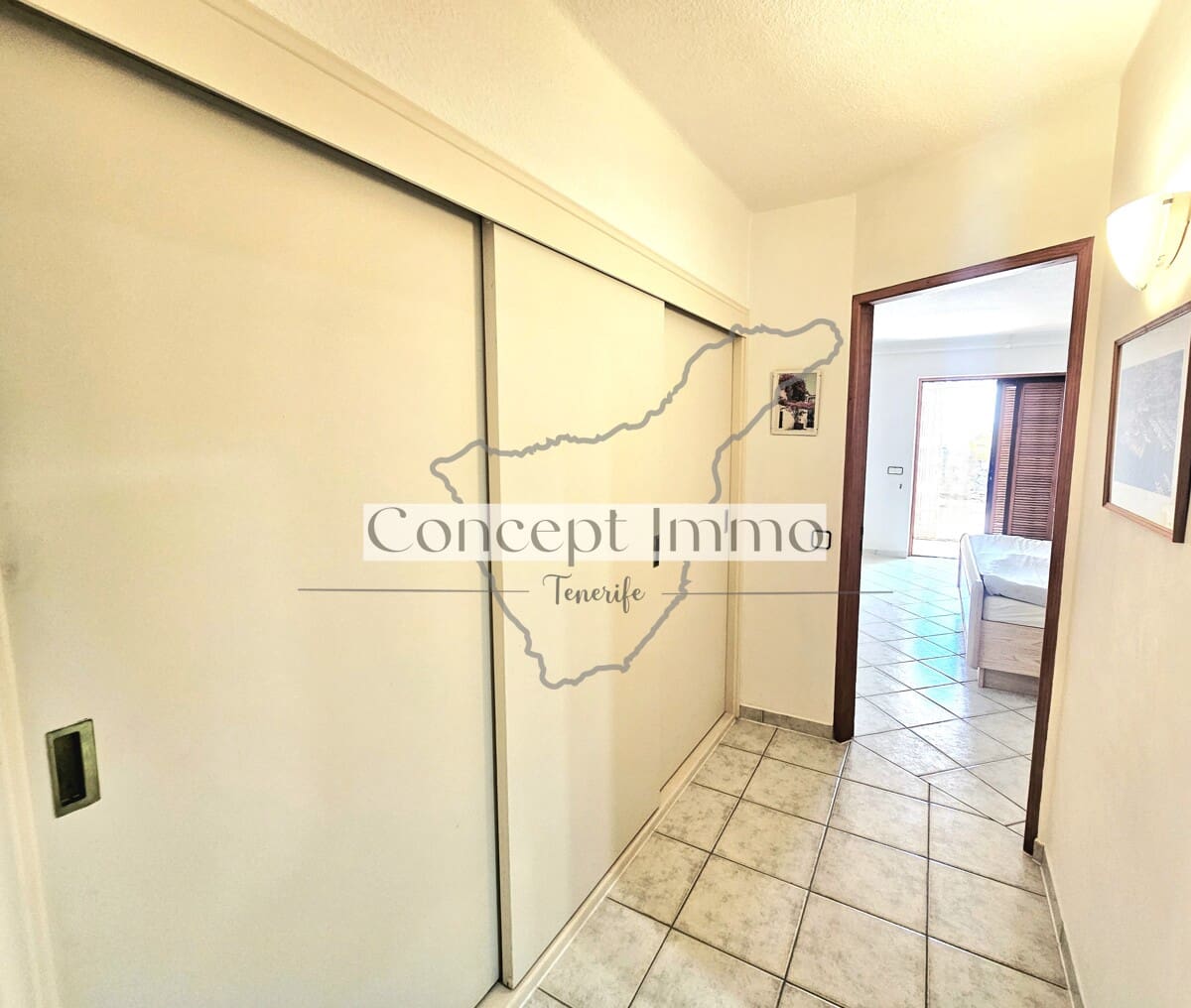 2 makuuhuone Asunto myytävänä paikassa Costa Adeje mukana uima-altaan - 549 000 € (Ref: 9638082)