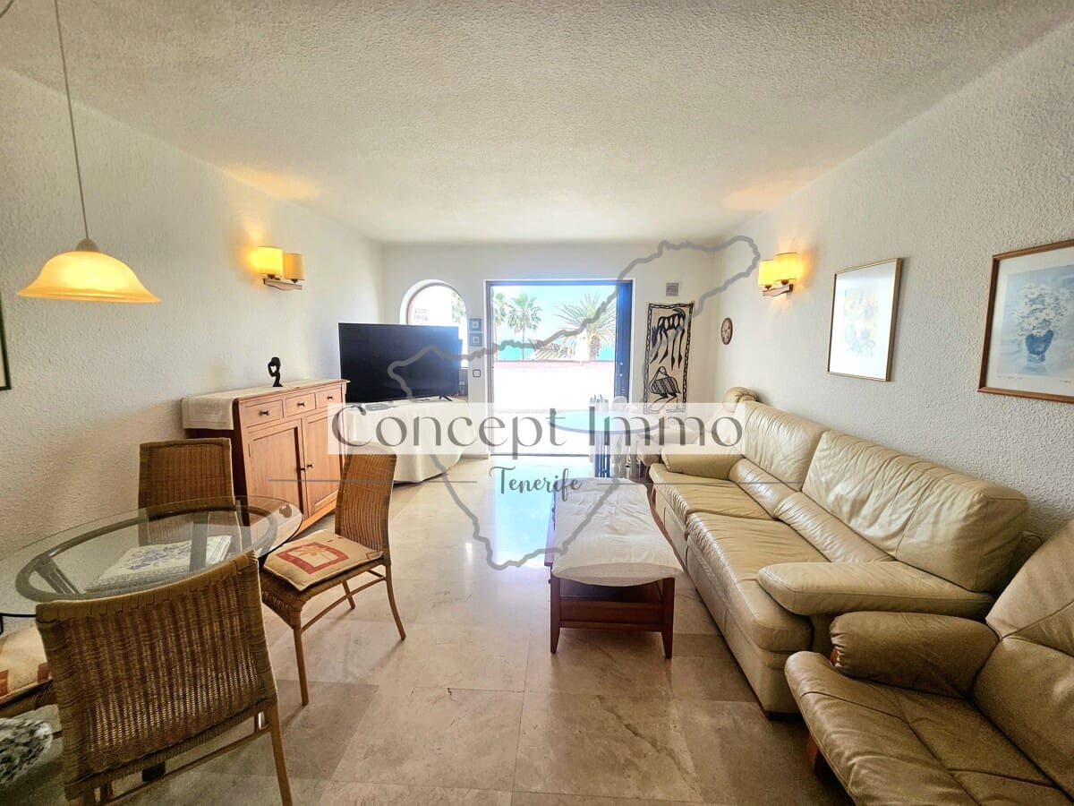 2 makuuhuone Asunto myytävänä paikassa Costa Adeje mukana uima-altaan - 549 000 € (Ref: 9638082)